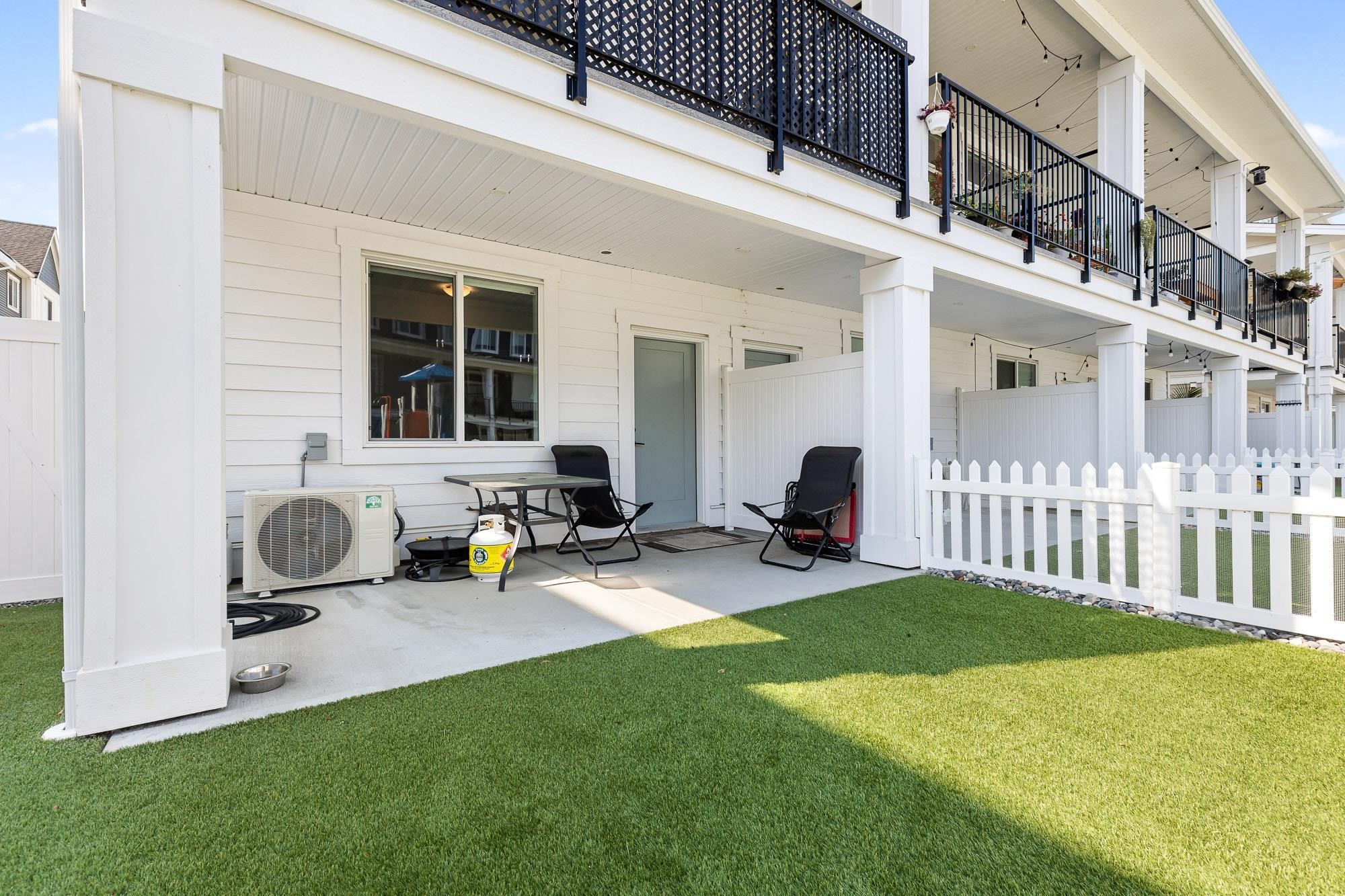 









8200


Foxfern

Road, 8,
Chilliwack,




BC
V2R 0R1

