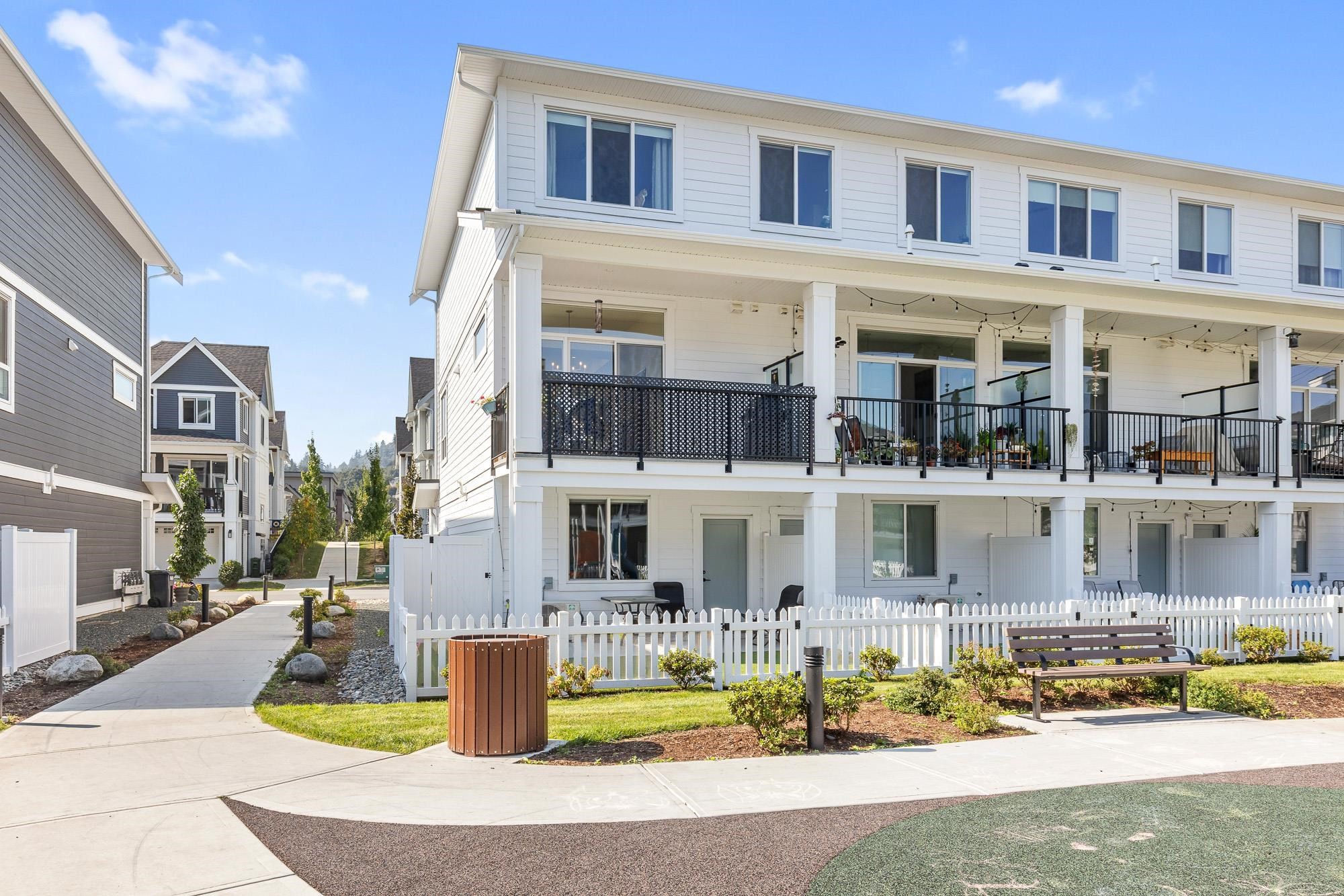 









8200


Foxfern

Road, 8,
Chilliwack,




BC
V2R 0R1

