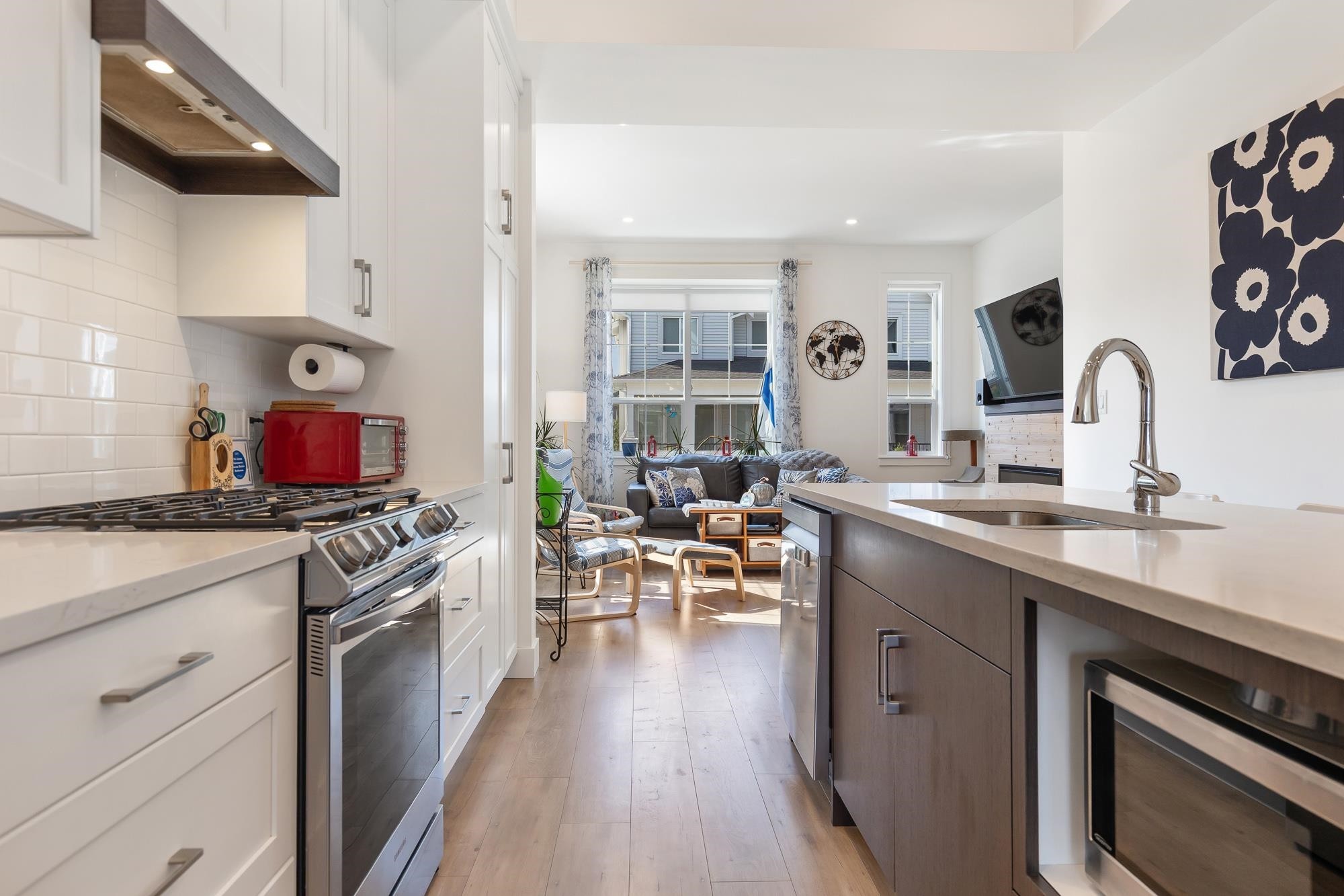 









8200


Foxfern

Road, 8,
Chilliwack,




BC
V2R 0R1

