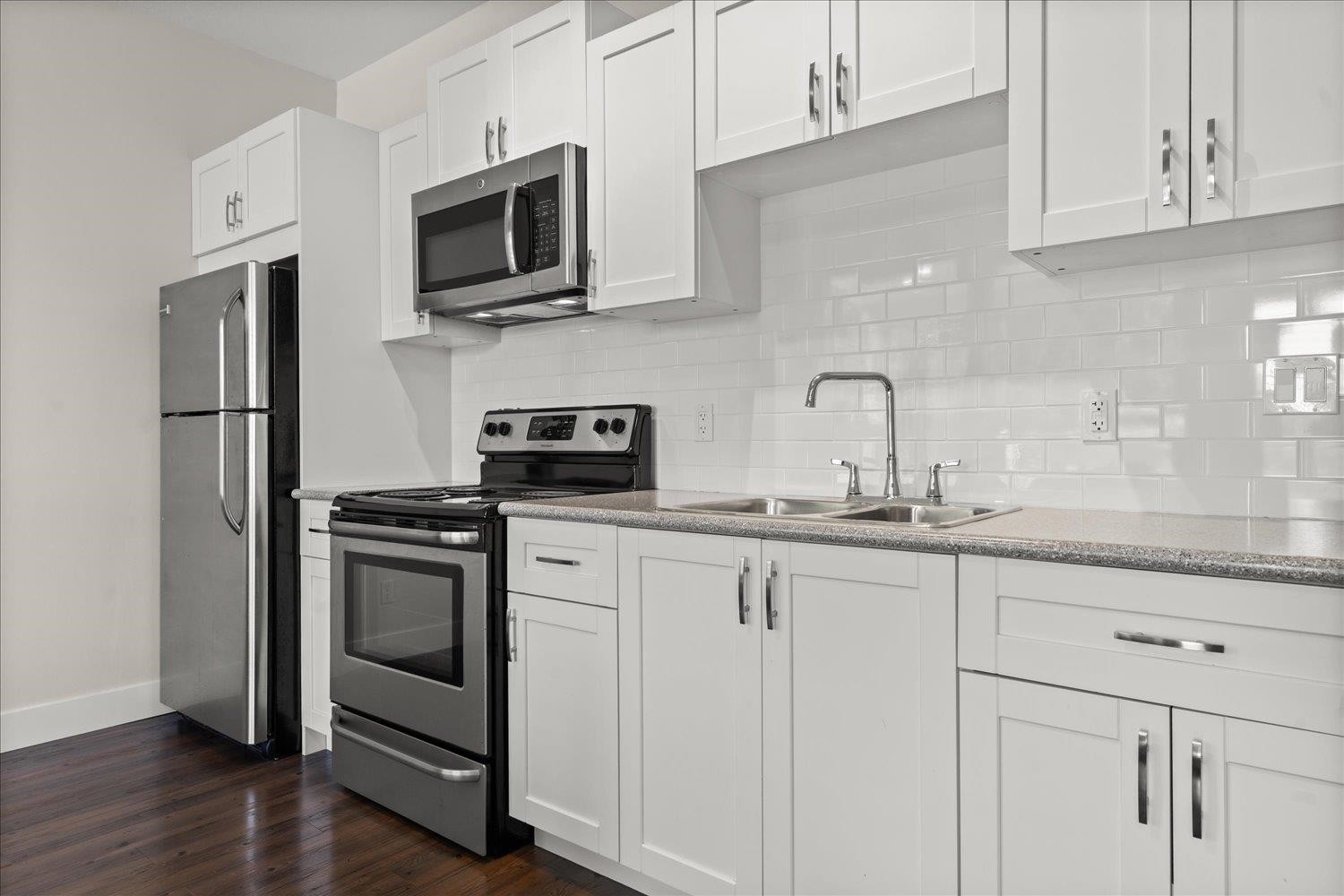 









7569


Dickinson

Place,
Chilliwack,




BC
V4Z 1J6

