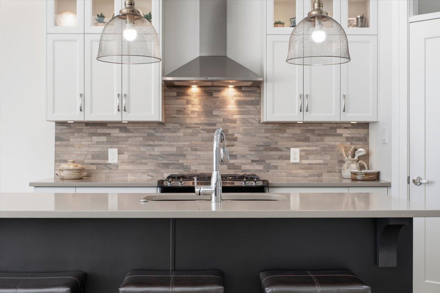 









6540


Dogwood

Drive, 119,
Chilliwack,




BC
V2R 0W7

