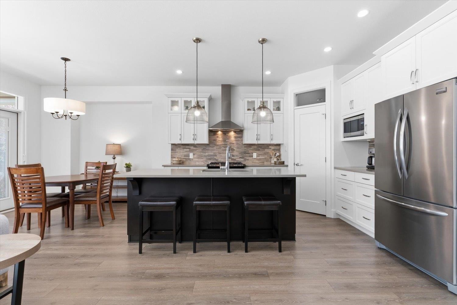 









6540


Dogwood

Drive, 119,
Chilliwack,




BC
V2R 0W7

