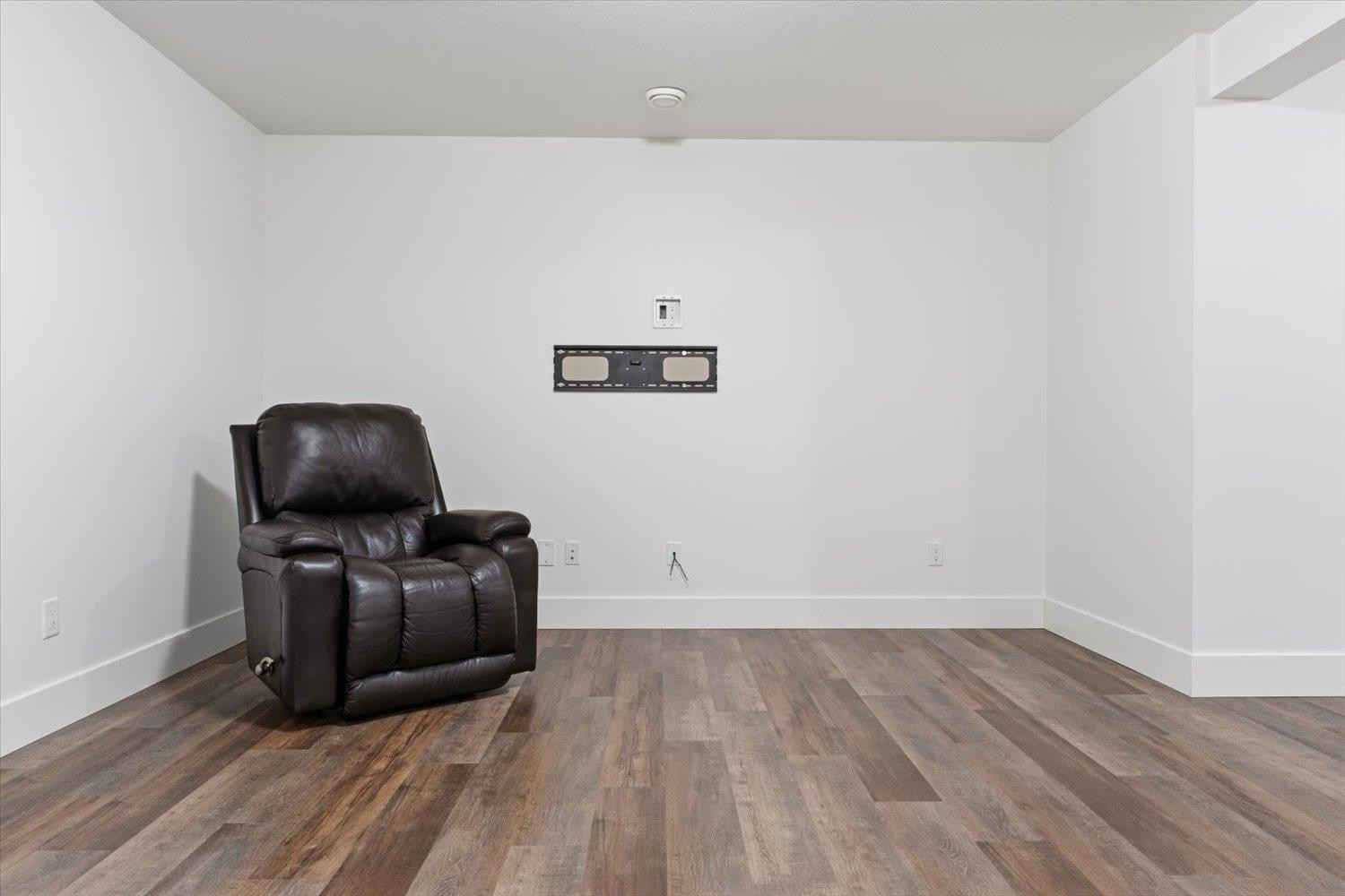 









6540


Dogwood

Drive, 119,
Chilliwack,




BC
V2R 0W7

