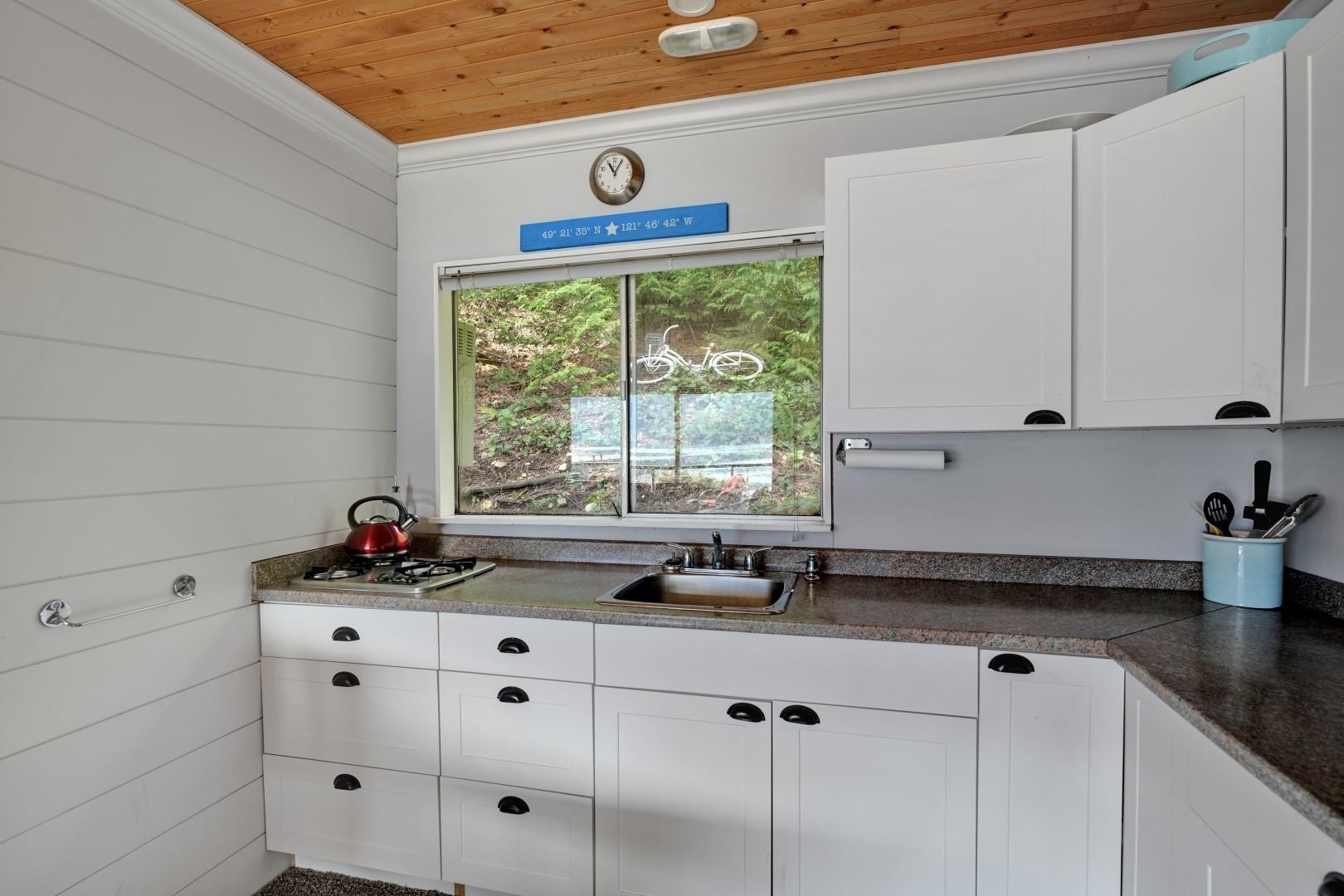 









322


Echo

Island,
Harrison Hot Springs,







BC
V0M 1K0

