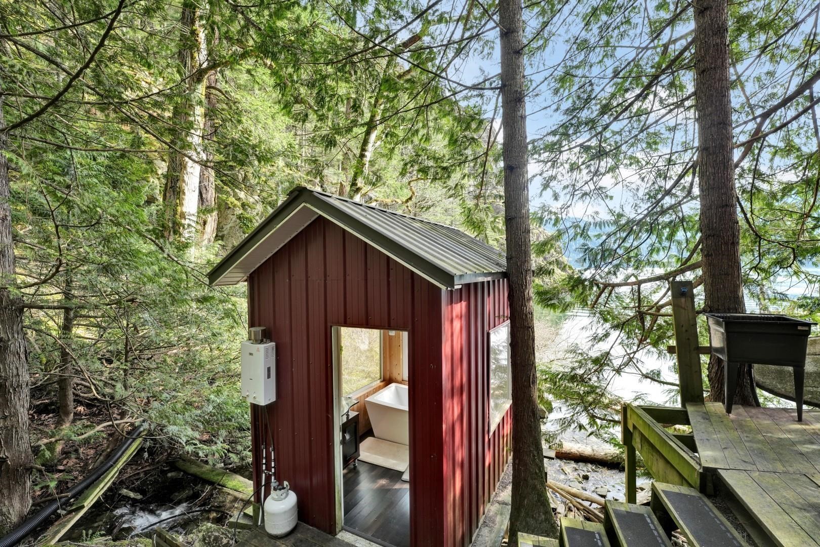 









322


Echo

Island,
Harrison Hot Springs,







BC
V0M 1K0

