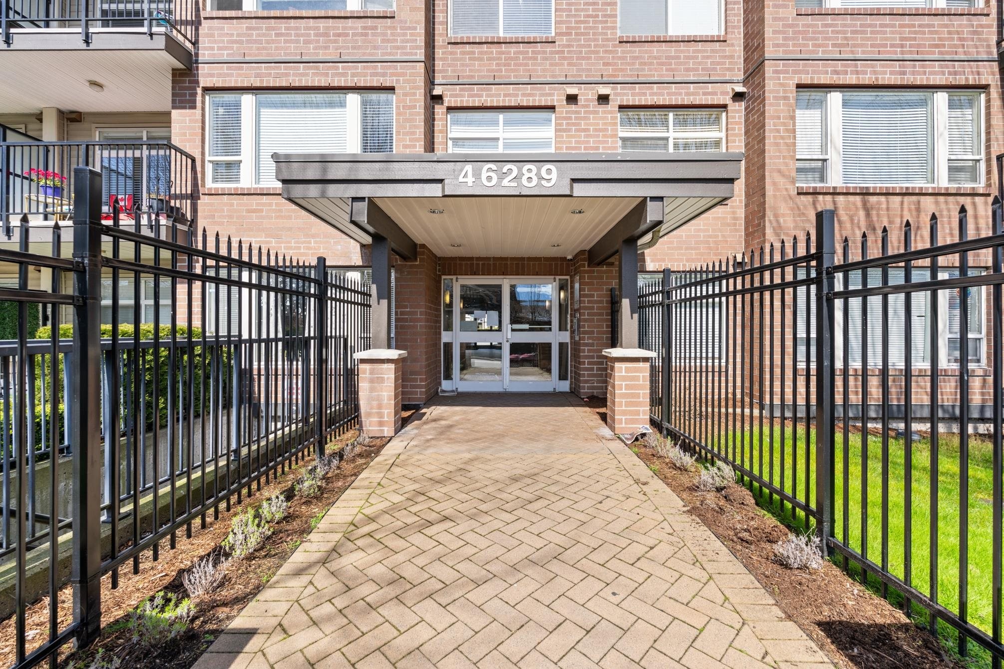 









46289


Yale

Road, 312,
Chilliwack,




BC
V2P 0B9

