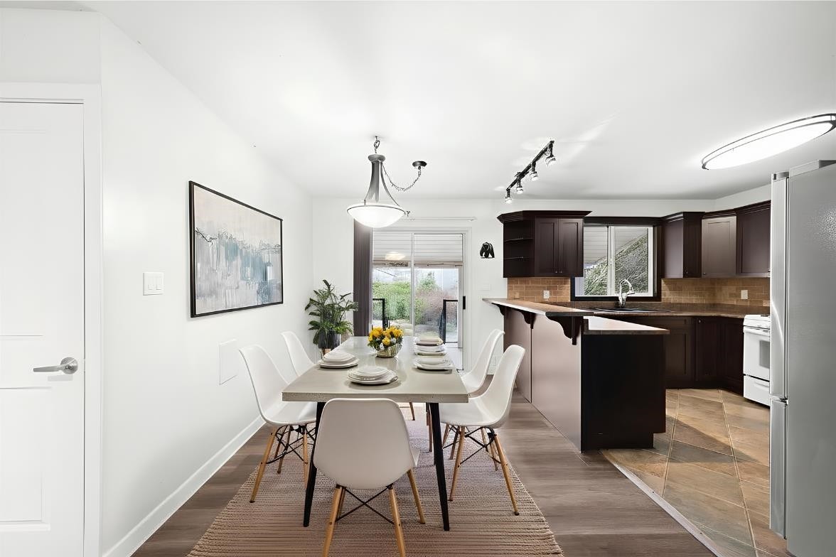 









650


Park

Street,
Hope,




BC
V0X 1L0

