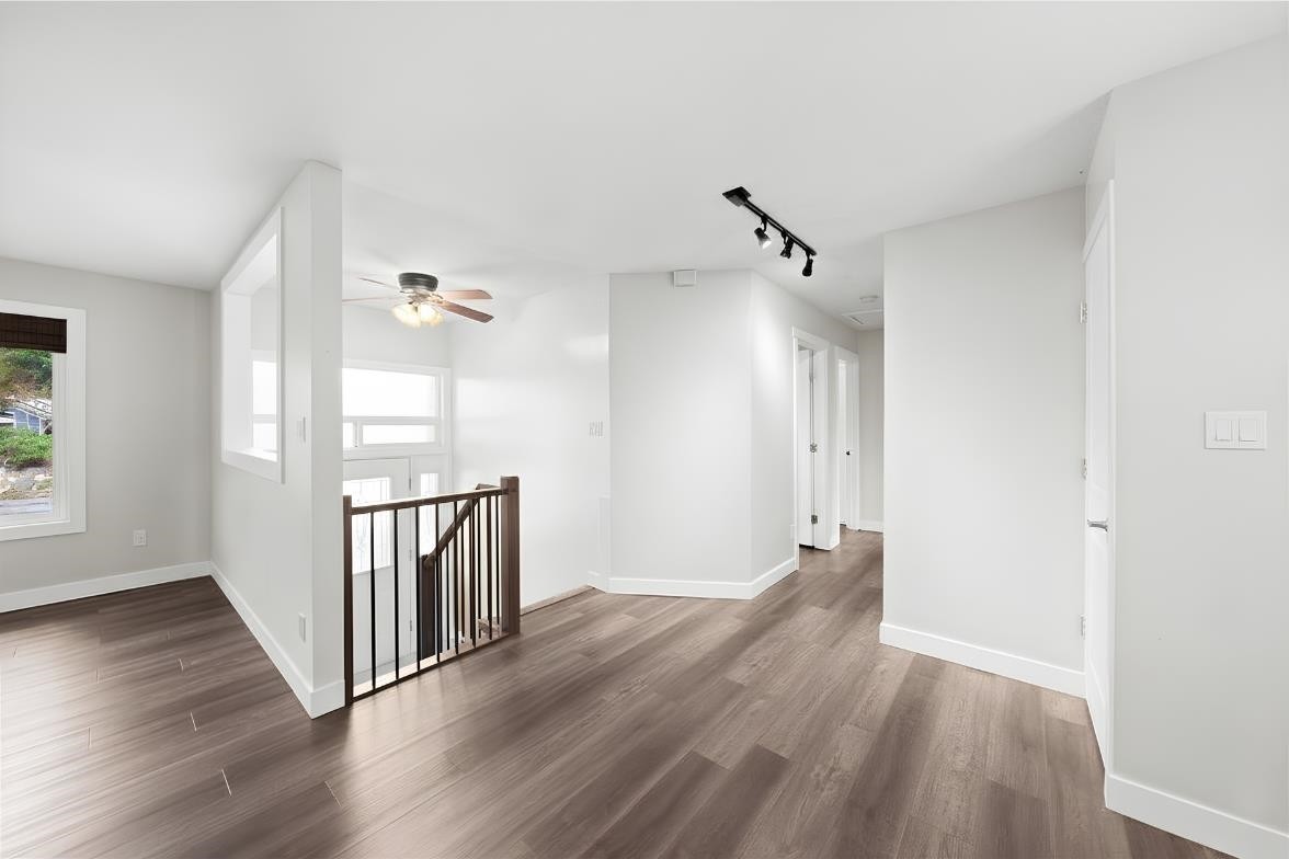 









650


Park

Street,
Hope,




BC
V0X 1L0

