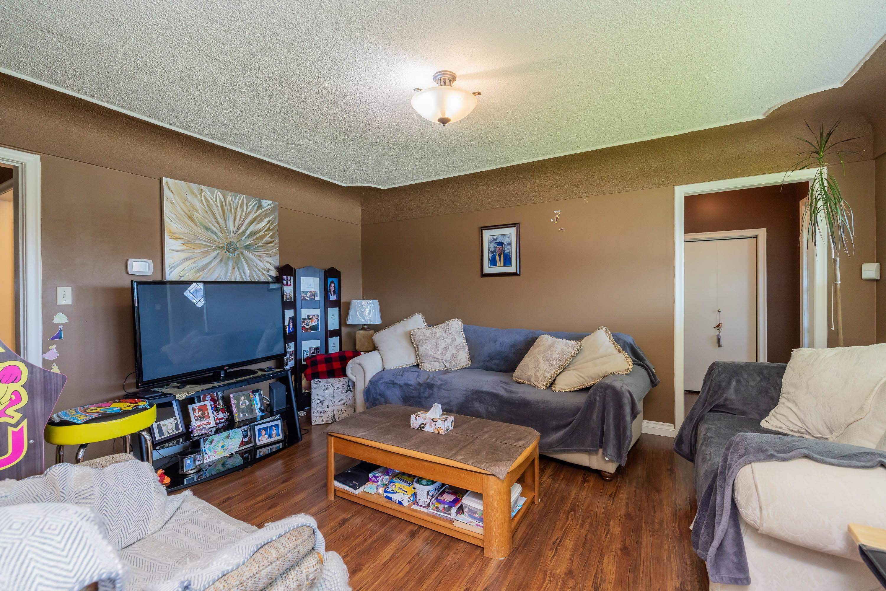 









9533


Broadway

Street,
Chilliwack,




BC
V2P 5T8

