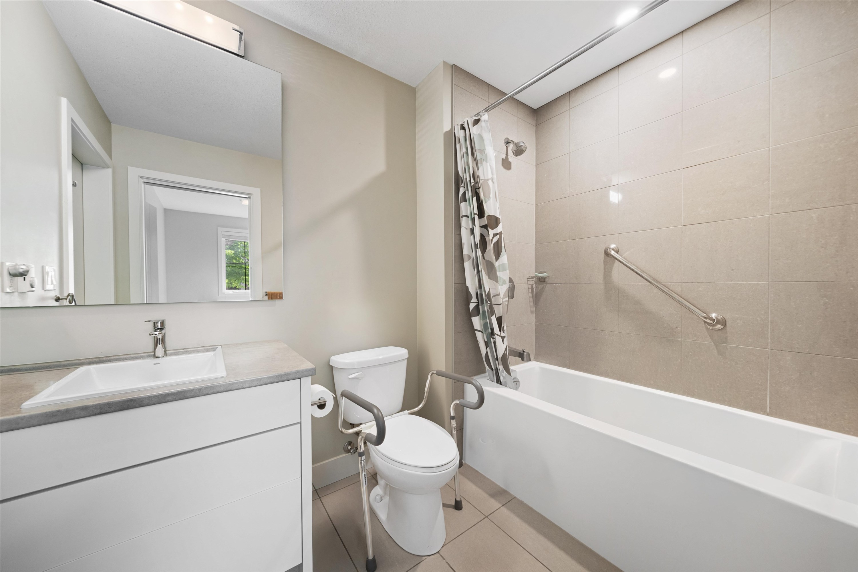 









45513


Market

Way, 111,
Chilliwack,




BC
V2R 6A5

