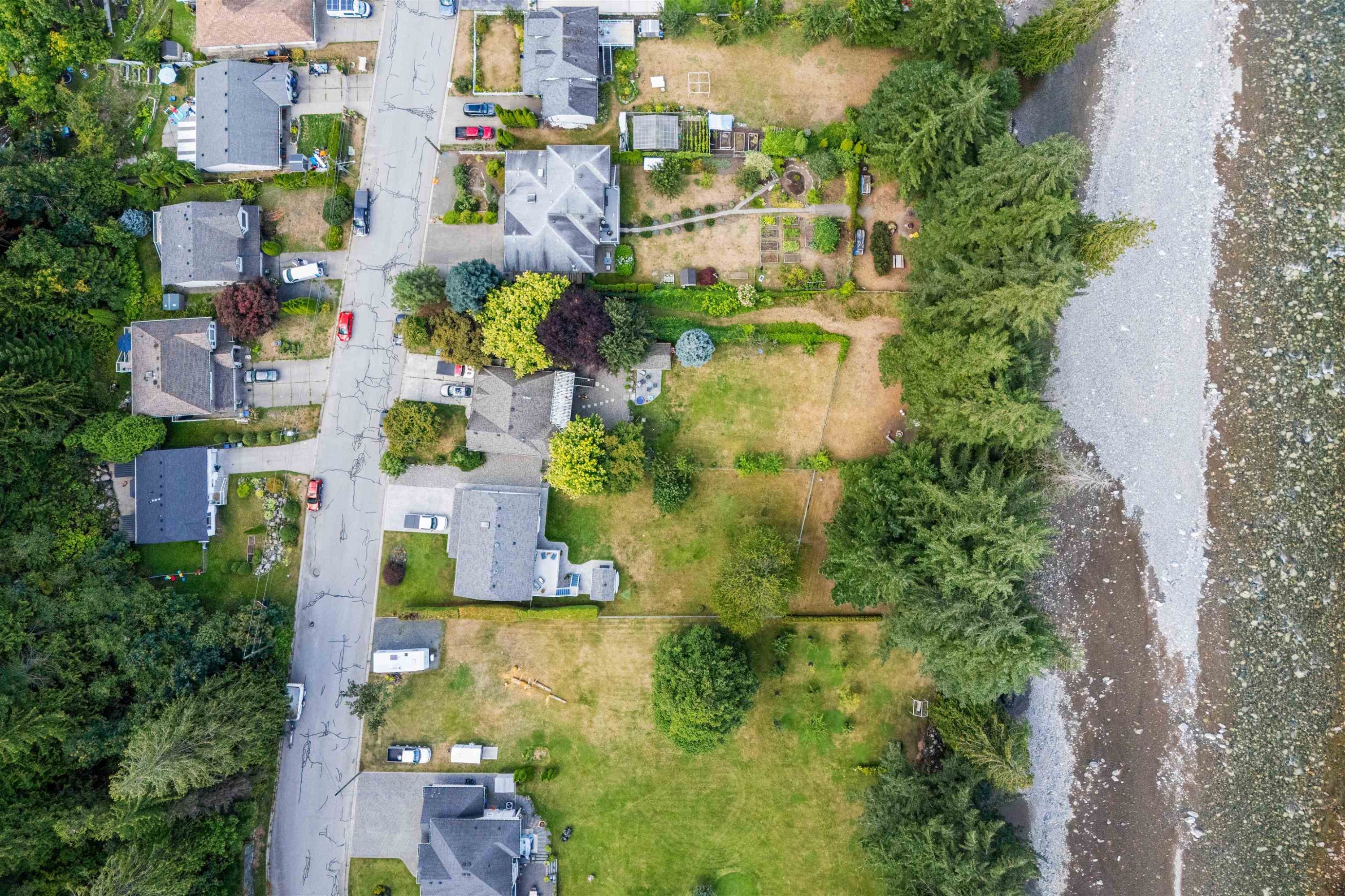 









275


Forrest

Crescent,
Hope,




BC
V0X 1L4

