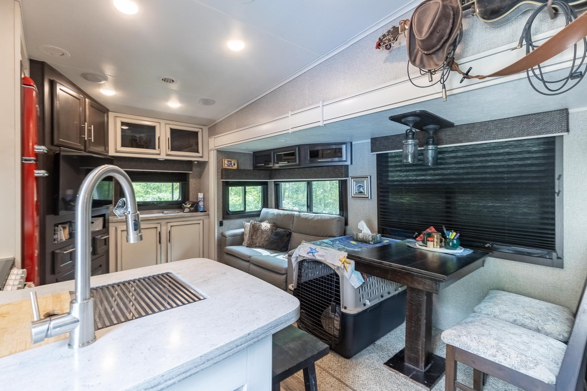 









36111


Ridgeview

Road,
Mission,




BC
V2V 4J1

