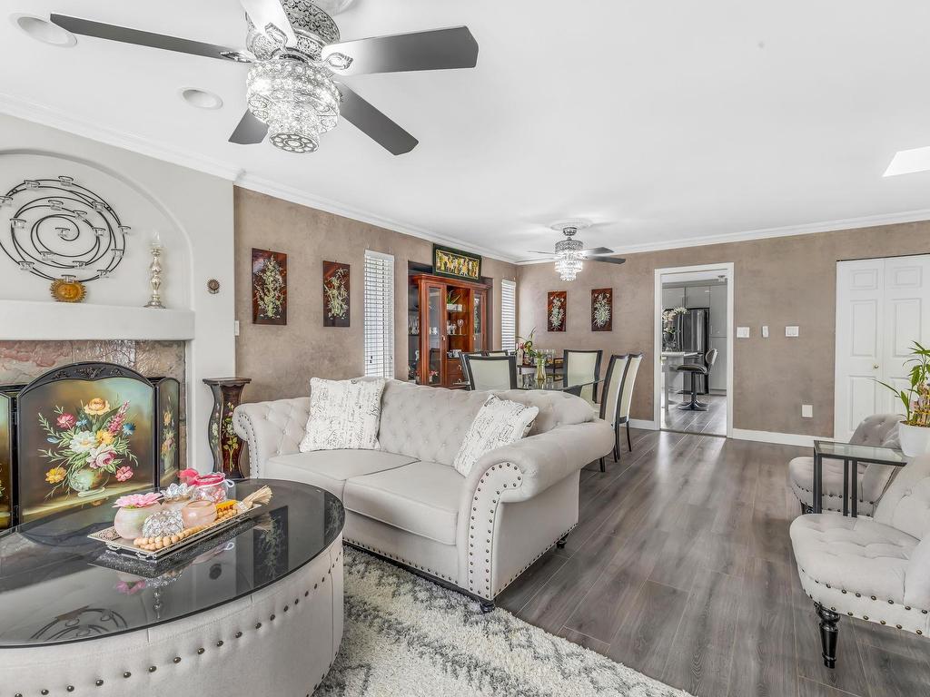 









8351


Miller

Crescent,
Mission,




BC
V2V 6H7

