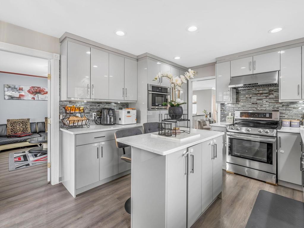 









8351


Miller

Crescent,
Mission,




BC
V2V 6H7

