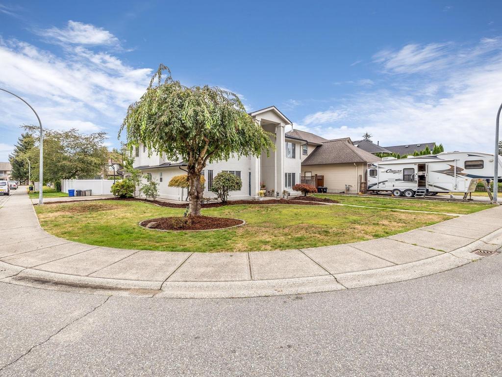 









8351


Miller

Crescent,
Mission,




BC
V2V 6H7

