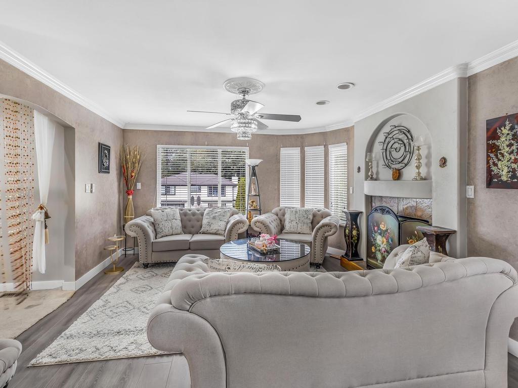 









8351


Miller

Crescent,
Mission,




BC
V2V 6H7

