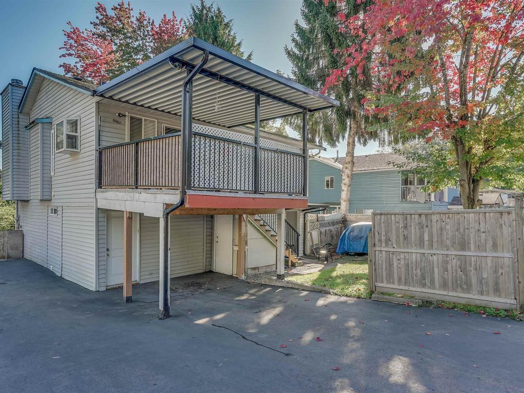 












6467 KING GEORGE BOULEVARD

,
Surrey,




BC
V3W 4Z4

