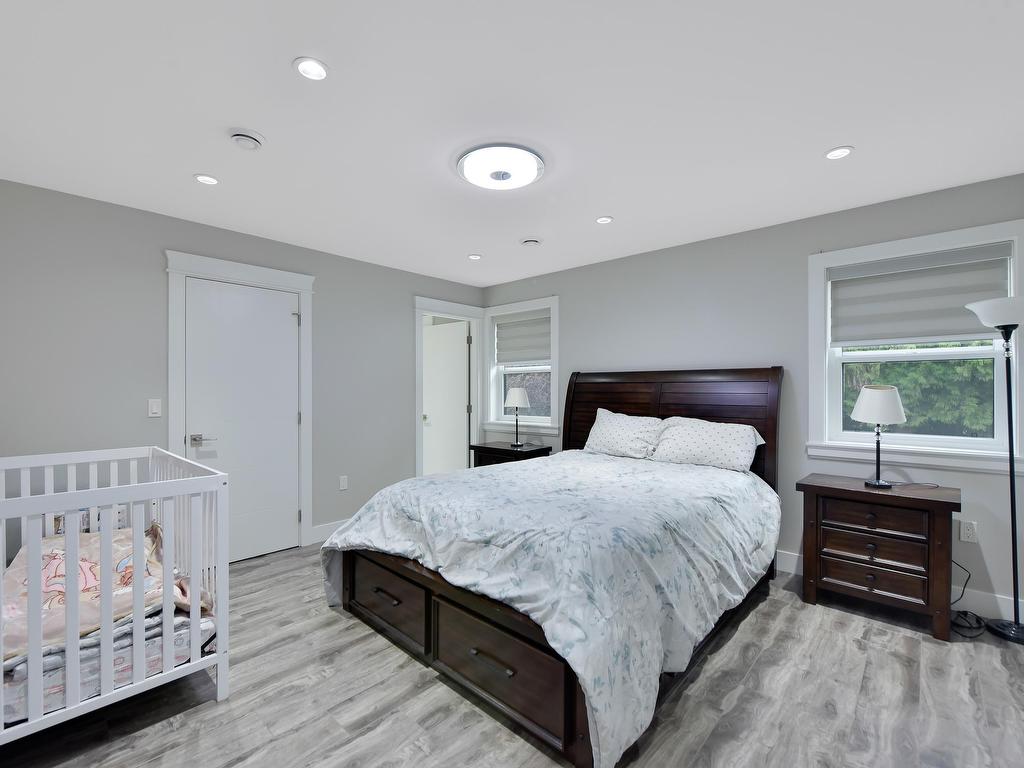 












10266 126 STREET

,
Surrey,




BC
V3V 5E7

