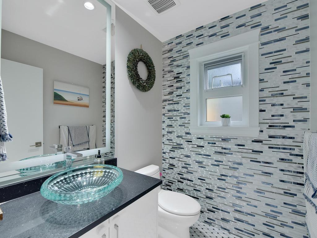 












10266 126 STREET

,
Surrey,




BC
V3V 5E7

