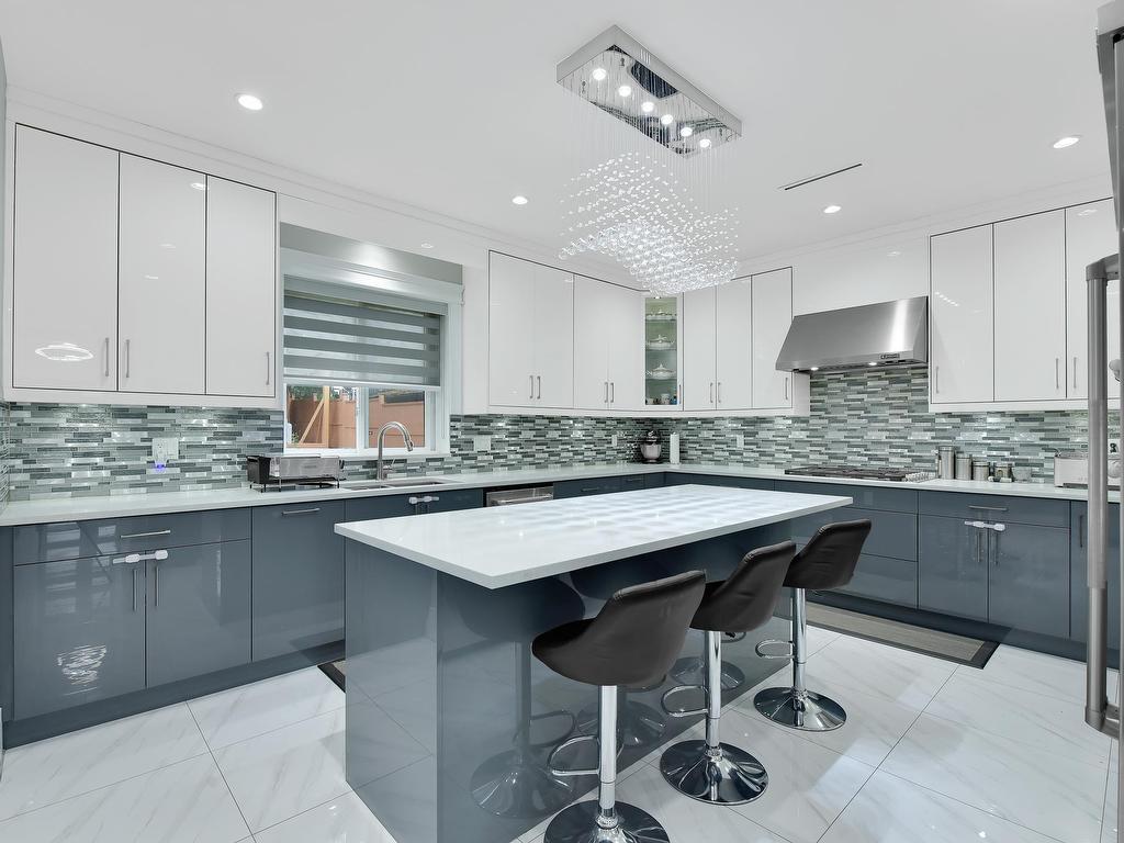 












10266 126 STREET

,
Surrey,




BC
V3V 5E7

