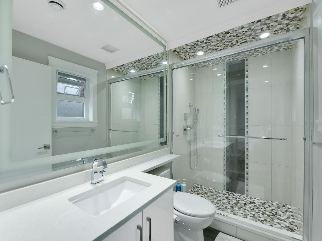 












10266 126 STREET

,
Surrey,




BC
V3V 5E7

