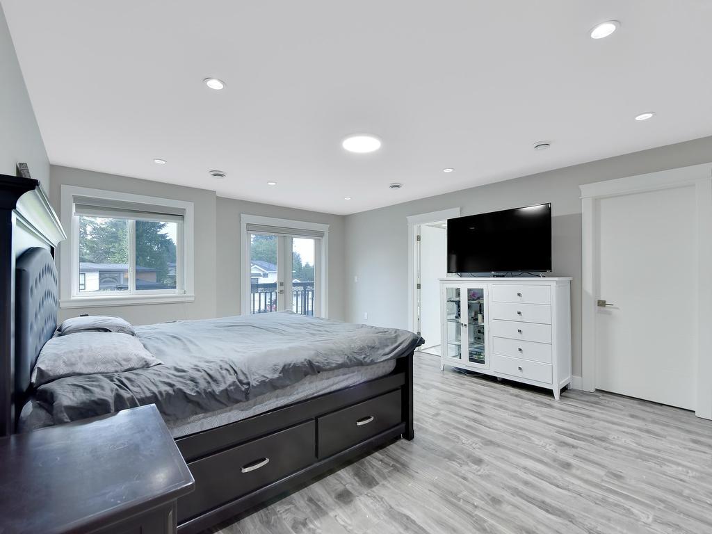 












10266 126 STREET

,
Surrey,




BC
V3V 5E7

