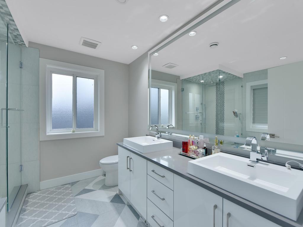 












10266 126 STREET

,
Surrey,




BC
V3V 5E7

