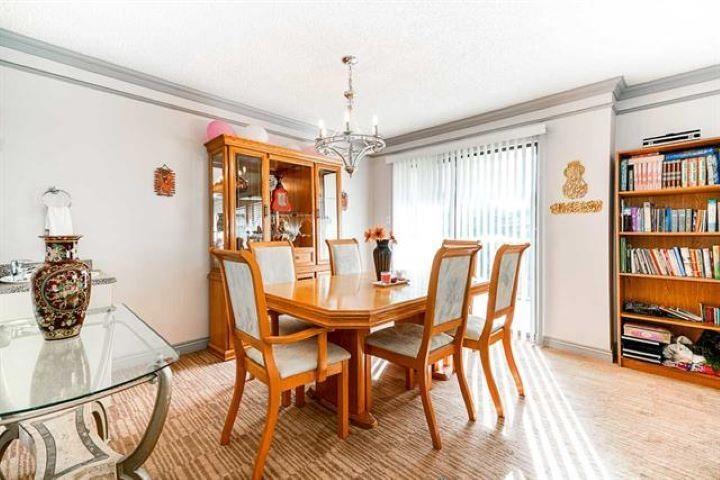 












10428 128 STREET

,
Surrey,




BC
V3T 5J1

