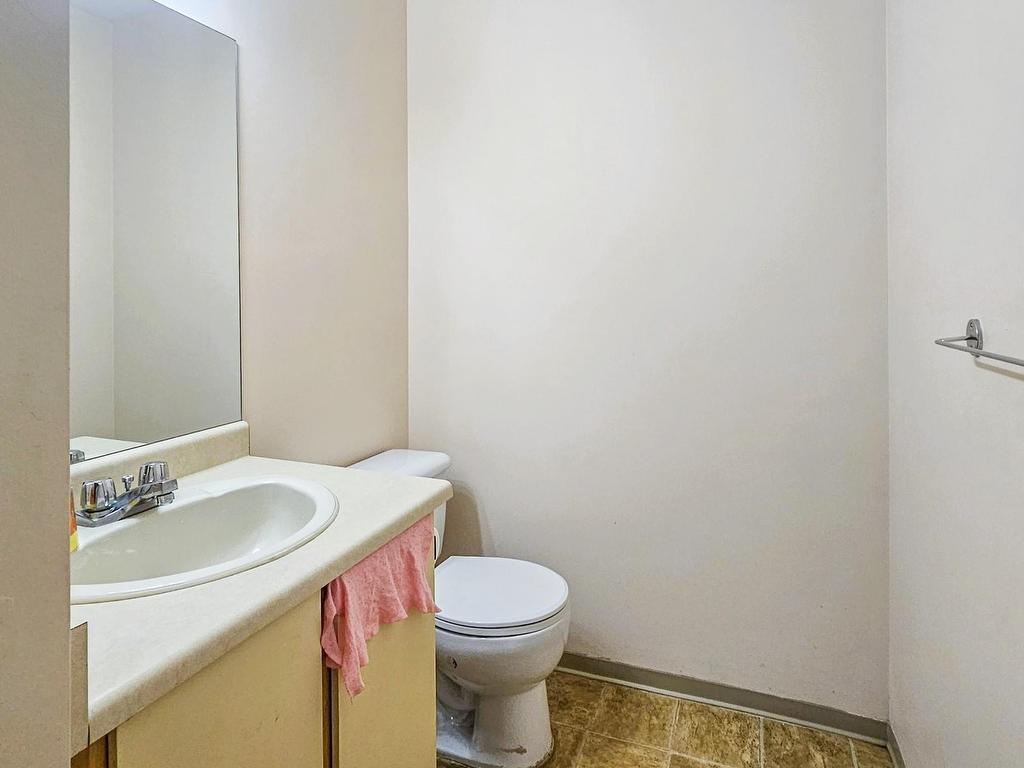 









13963


72

Avenue, 407,
Surrey,




BC
V3W 2P6

