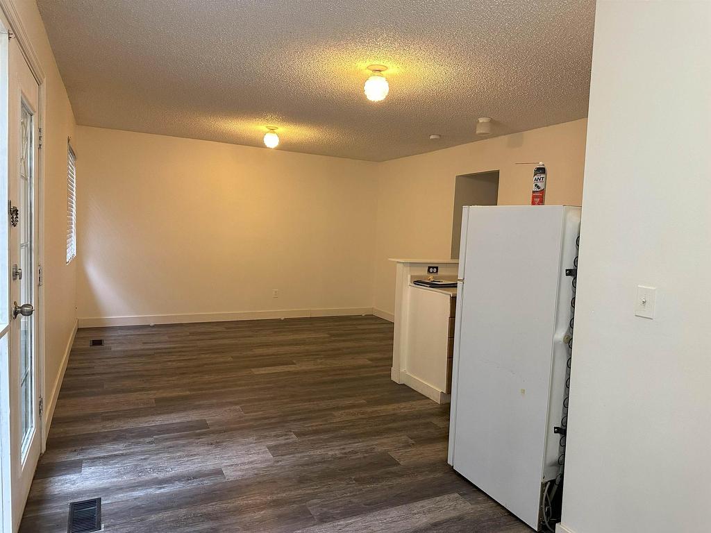 









17723


96

Avenue,
Surrey,




BC
V4N 4A9

