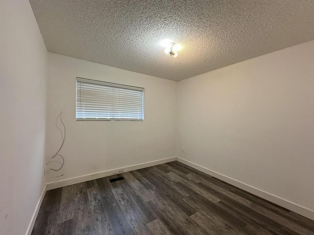 









17723


96

Avenue,
Surrey,




BC
V4N 4A9

