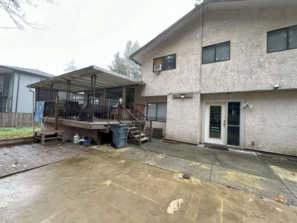 









17723


96

Avenue,
Surrey,




BC
V4N 4A9

