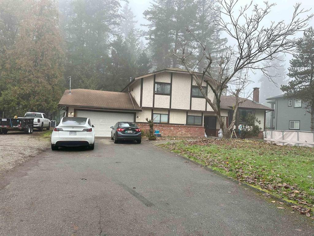 









17723


96

Avenue,
Surrey,




BC
V4N 4A9

