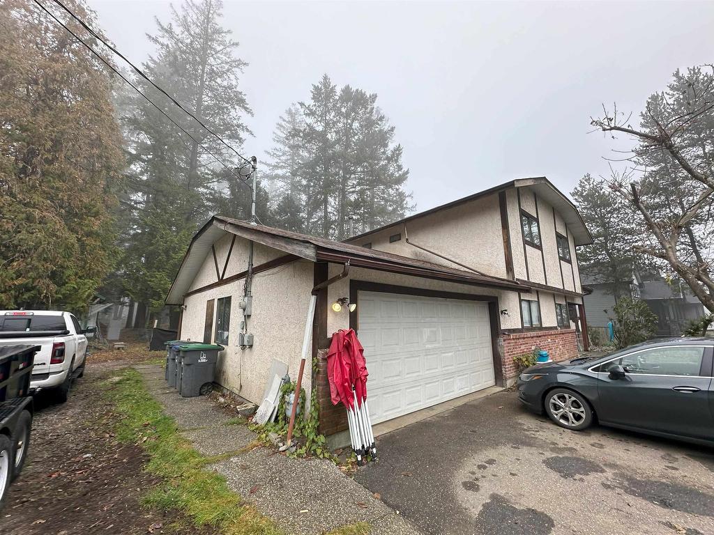 









17723


96

Avenue,
Surrey,




BC
V4N 4A9

