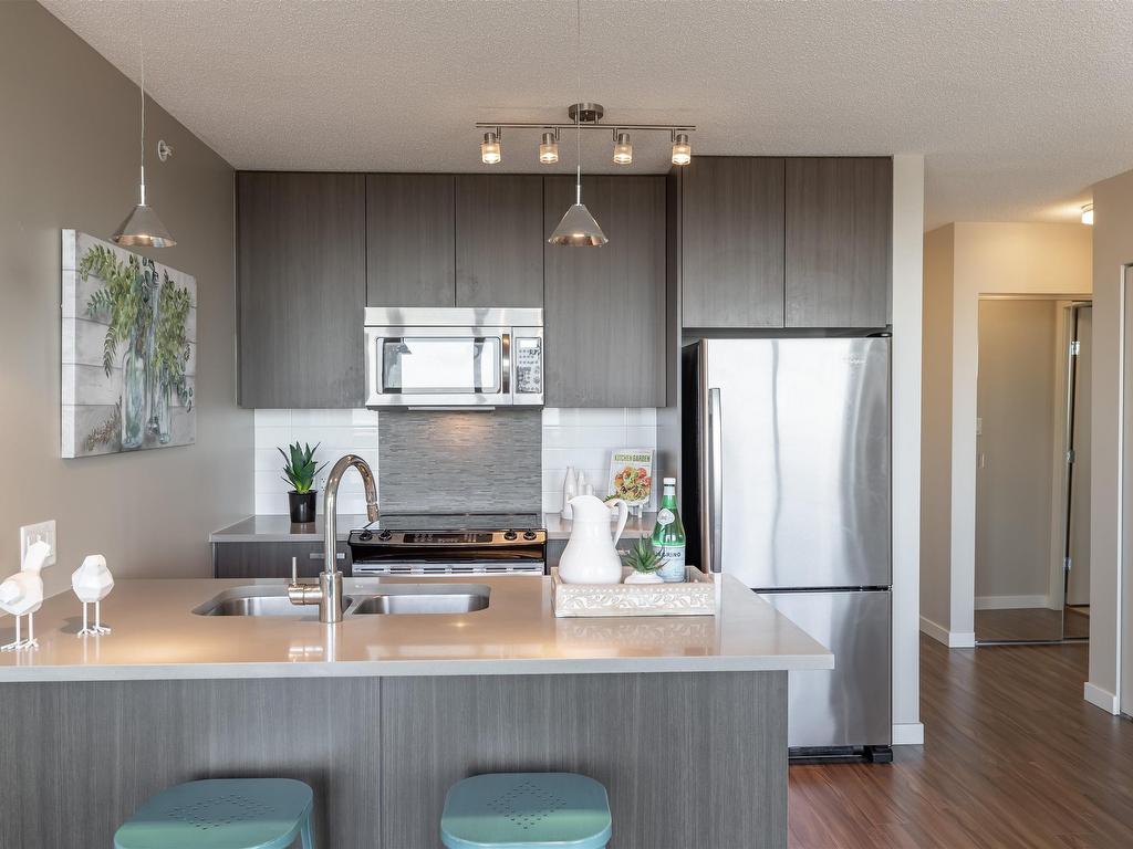 









13325


102a

Avenue, 2215,
Surrey,




BC
V3T 0J5


