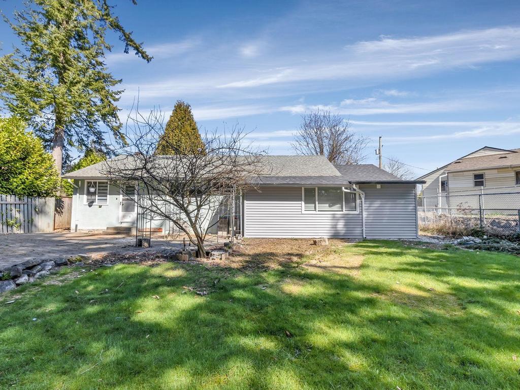 









15112


Dove

Place,
Surrey,




BC
V3R 4T5


