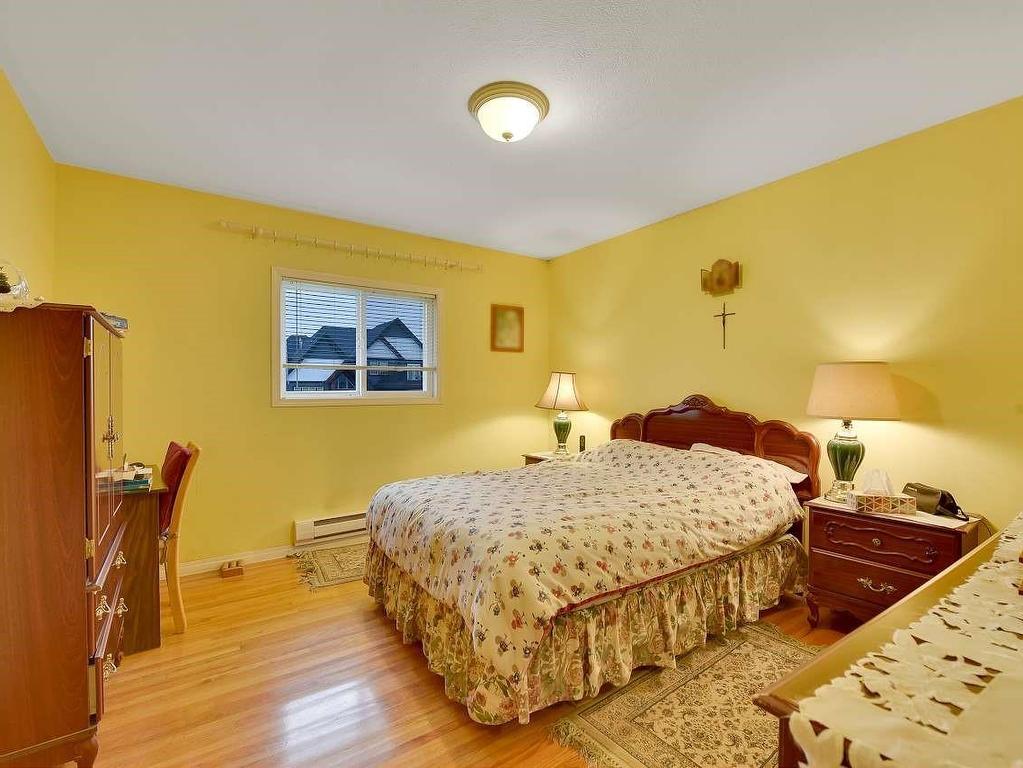 












11102 135A STREET

,
Surrey,




BC
V3R 3A4

