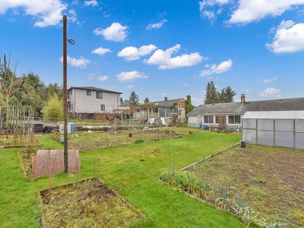 












11102 135A STREET

,
Surrey,




BC
V3R 3A4

