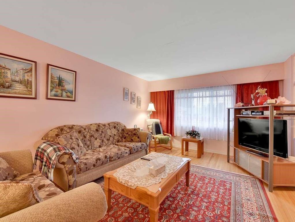 












11102 135A STREET

,
Surrey,




BC
V3R 3A4

