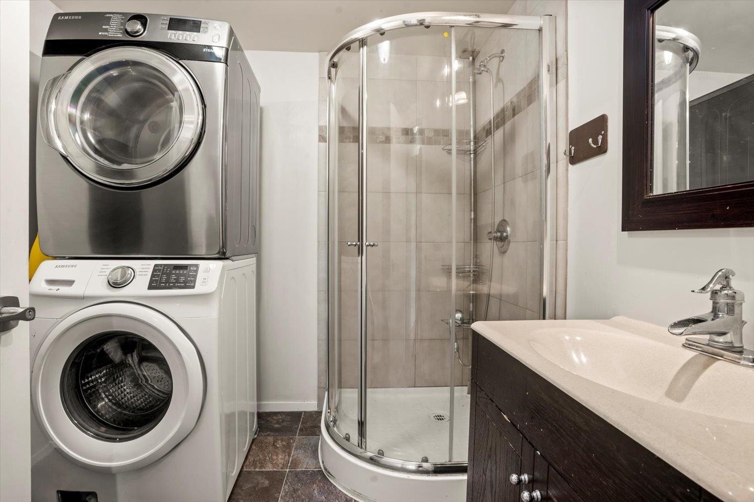 









29554


Duncan

Avenue,
Abbotsford,




BC
V4X 1J4

