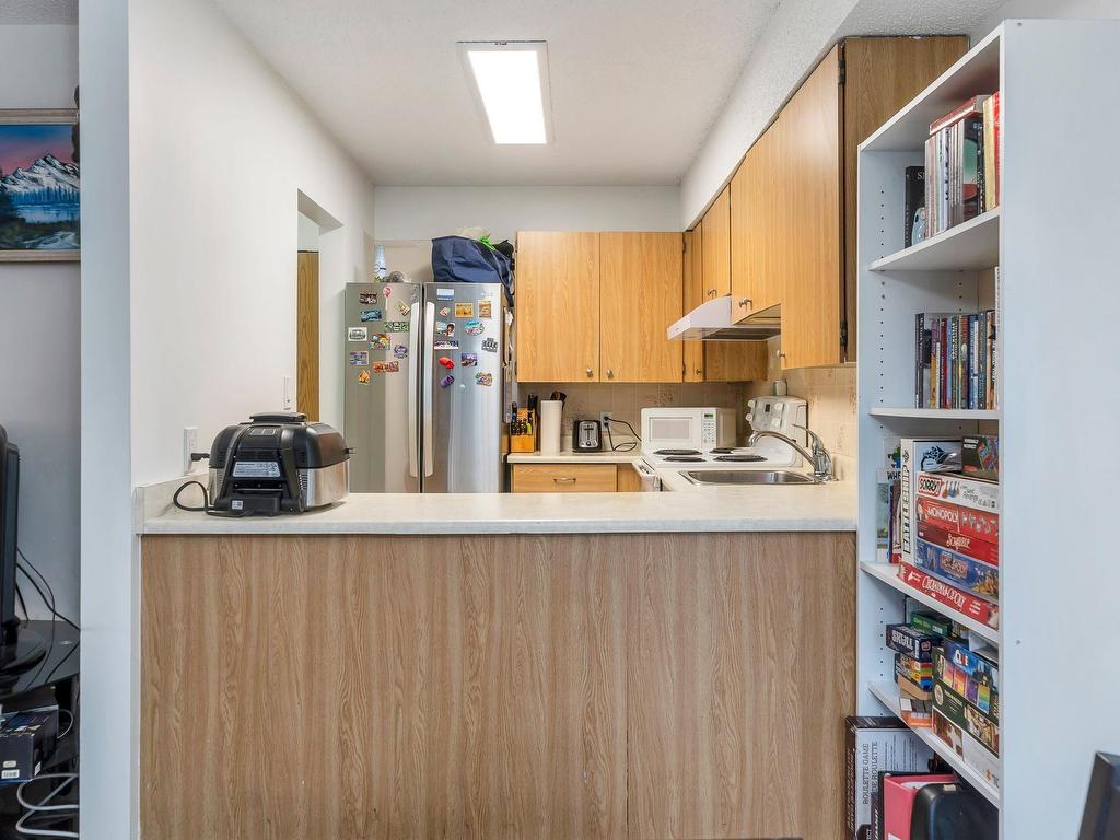 









7144


133b

Street, 209,
Surrey,




BC
V3W 8A4

