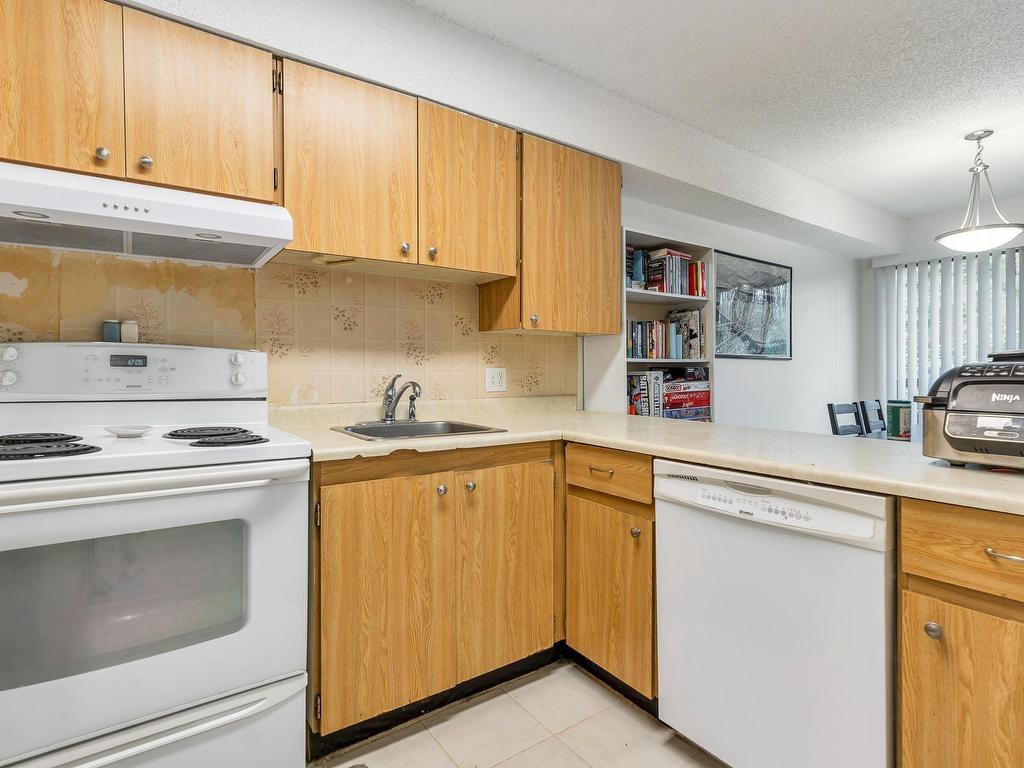 









7144


133b

Street, 209,
Surrey,




BC
V3W 8A4

