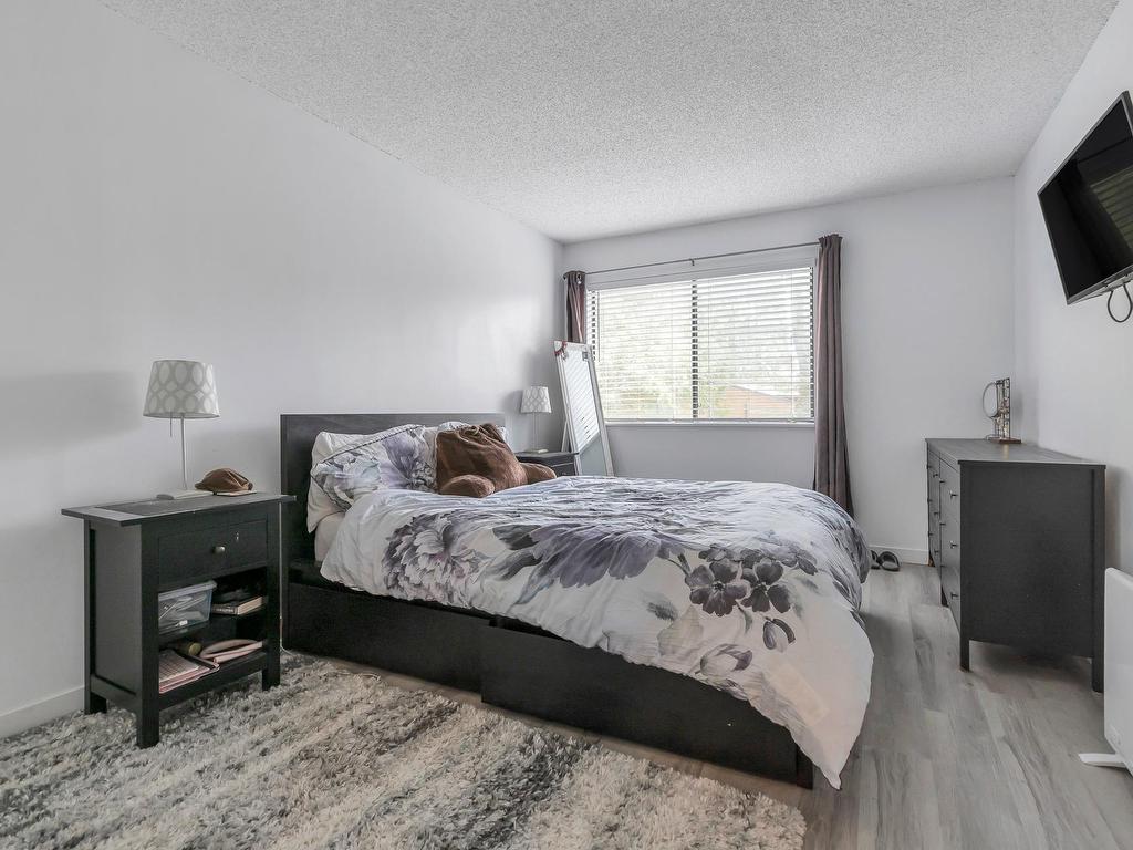 









7144


133b

Street, 209,
Surrey,




BC
V3W 8A4

