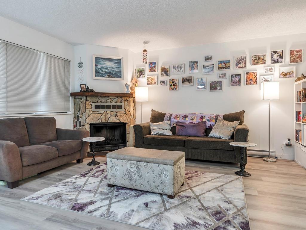 









7144


133b

Street, 209,
Surrey,




BC
V3W 8A4

