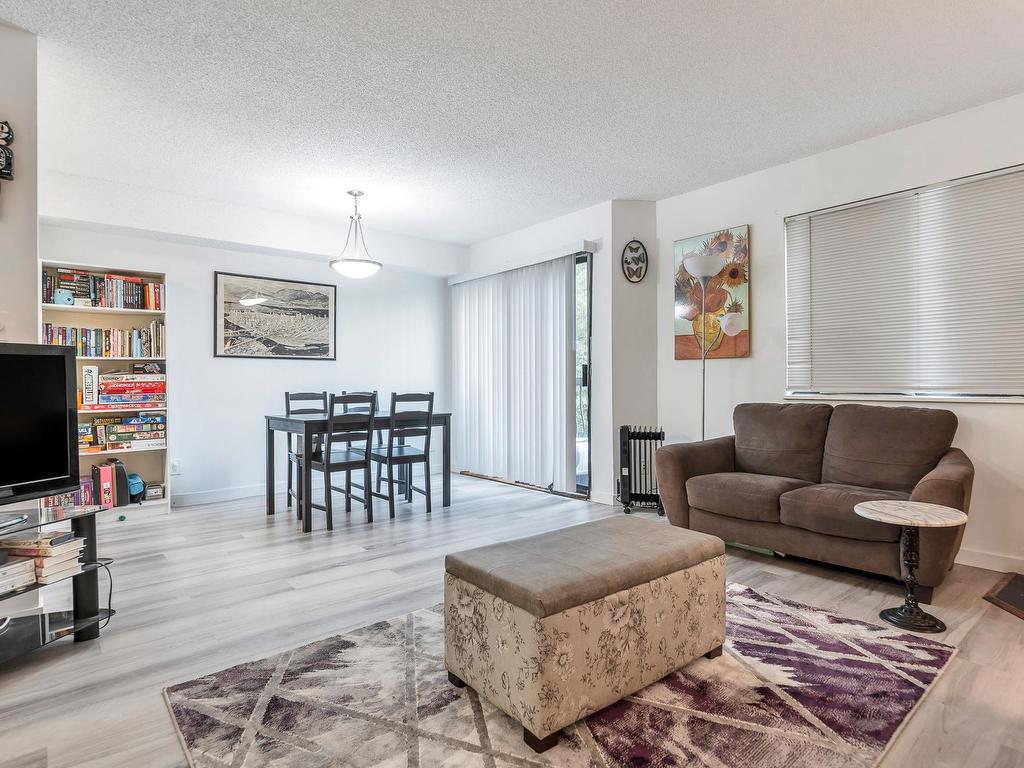 









7144


133b

Street, 209,
Surrey,




BC
V3W 8A4

