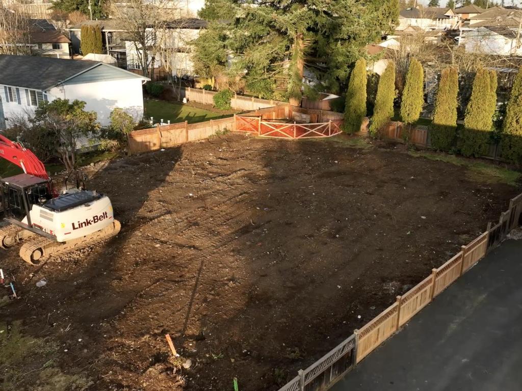 












8152 113B STREET

,
Delta,







BC
V4C 5G1

