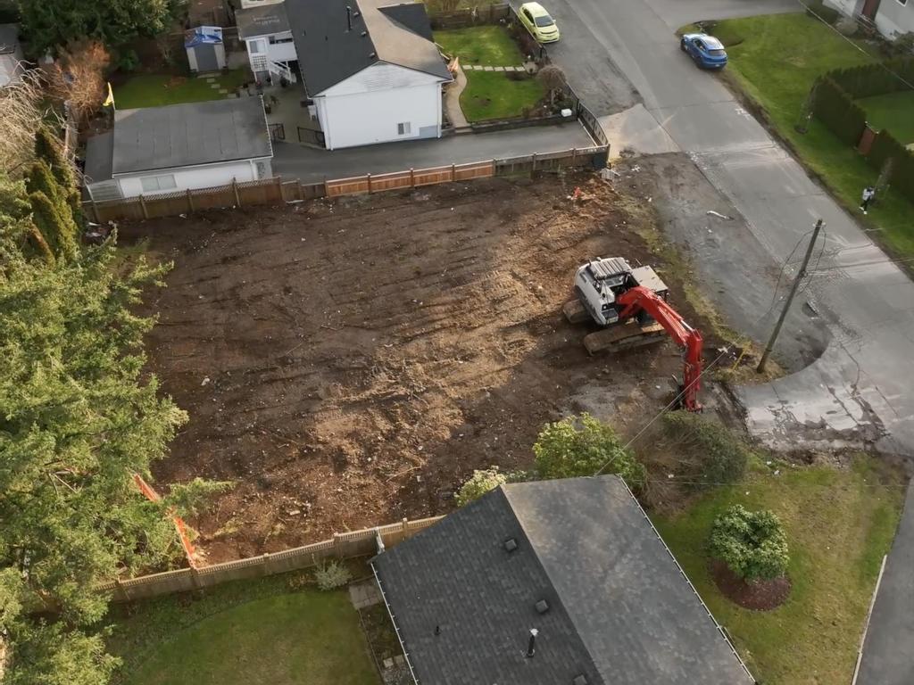 












8152 113B STREET

,
Delta,







BC
V4C 5G1

