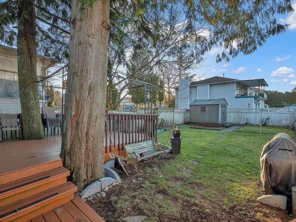 









8825


160

Street,
Surrey,




BC
V4N 2X8

