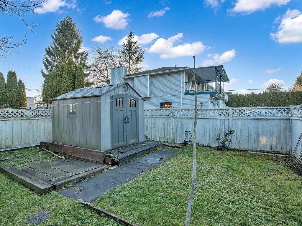 









8825


160

Street,
Surrey,




BC
V4N 2X8


