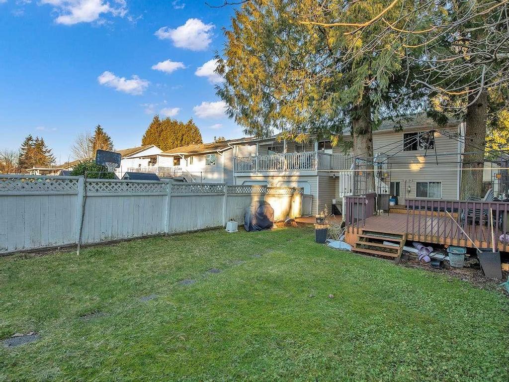 









8825


160

Street,
Surrey,




BC
V4N 2X8

